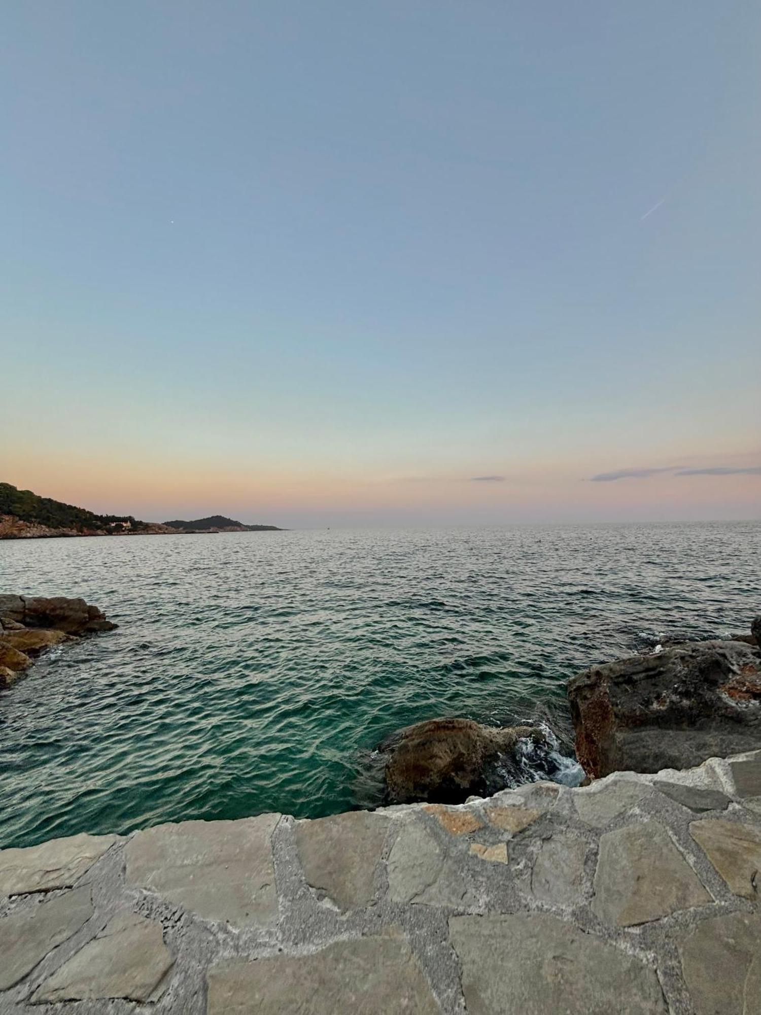 Bliss Apartment Near Bellevue Beach Dubrovnik Exterior photo